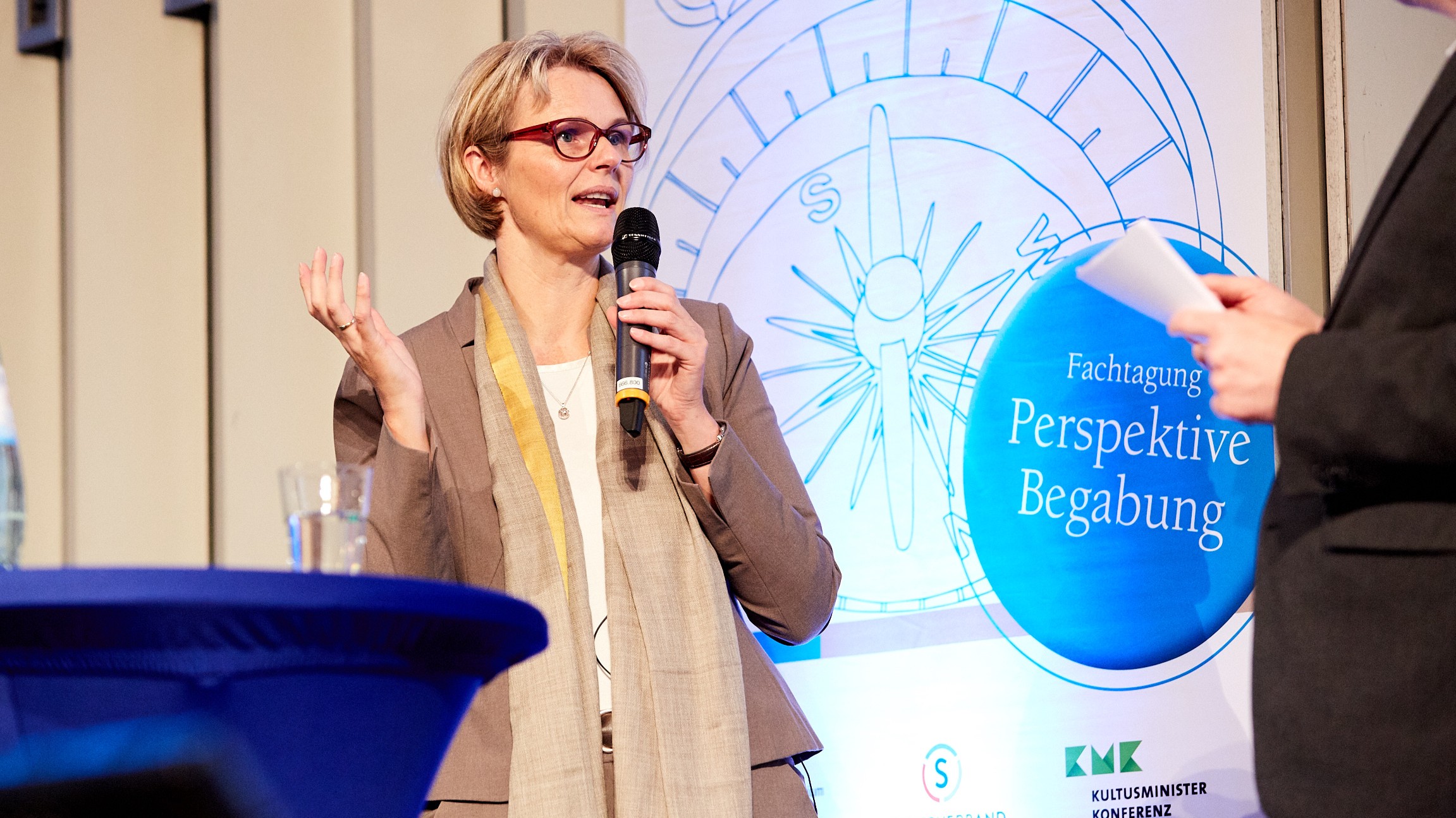 Bundesbildungsministerin Anja Karliczek 2019 auf der Tagung Perspektive Begabung