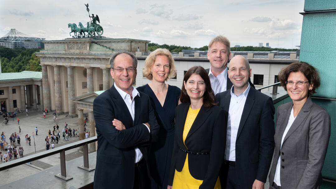 Die Expertenkommission Forschung und Innovation (Foto: David Ausserhofer) Die Expertenkommission Forschung und Innovation (Foto: David Ausserhofer)