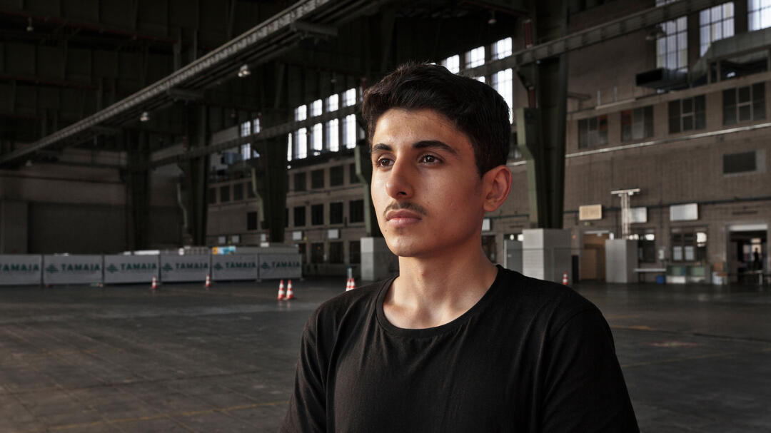 Der Syrer Mohammed Jajan ist mit Abitur, aber ohne Zeugnis gekommen. Jetzt sucht er eine Perspektive. (Foto: Murat Türemis) image