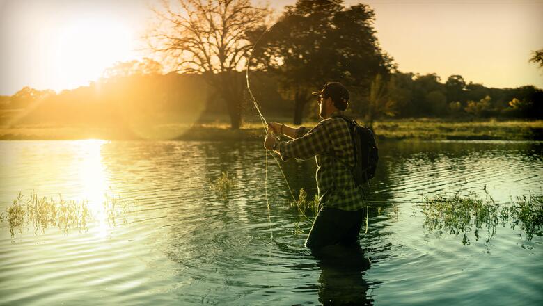 Foto eines Anglers in Aktion