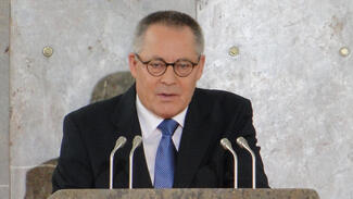 Karl Schlögel (Foto: Wikipedia/User Dontworry)[CC BY-SA 3.0] (https://creativecommons.org/licenses/by-sa/3.0/deed.de)