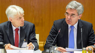 Andreas Barner und Joe Kaeser (Foto: Peter Himsel)