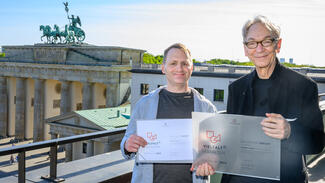 Übergabe des Zertifikats für das Diversity Audit an die Delegation der Universität Erfurt (Foto: David Ausserhofer)