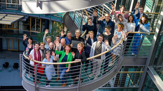 Übergabe des Zertifikats für das Diversity Audit an die Delegationen der Thüringer Hochschulen am 9. Mai 2023 im Allianz Forum Berlin (Foto: David Ausserhofer)