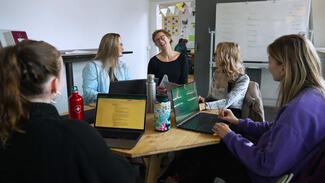 Wie Raumlabore Lernen und Lehre verändern (Video) Wie Raumlabore Lernen und Lehre verändern (Video)