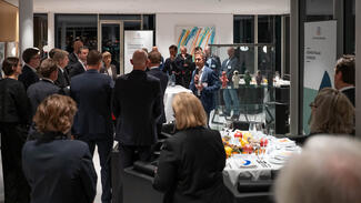 Austausch und Abendessen des Landeskuratoriums Niedersachsen am 1. Dezember 2025 in Hannover (Foto: Daniel Hermann)