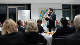 Austausch und Abendessen des Landeskuratoriums Niedersachsen am 1. Dezember 2025 in Hannover (Foto: Daniel Hermann)