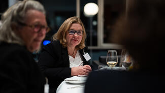 Austausch und Abendessen des Landeskuratoriums Niedersachsen am 1. Dezember 2025 in Hannover (Foto: Daniel Hermann)