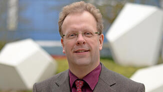 Sven de Vries (Universität Trier)