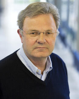 Wolfgang Baumeister (Foto: Axel Griesch/MPI für Biochemie)