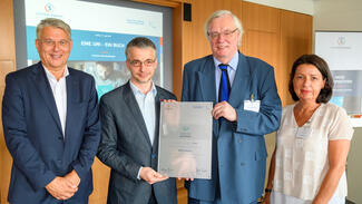 Eine Uni – ein Buch: Übergabe der Urkunden am 17. Juni 2019 in Berlin (Foto: Peter Himsel)