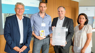 Eine Uni – ein Buch: Übergabe der Urkunden am 17. Juni 2019 in Berlin (Foto: Peter Himsel)