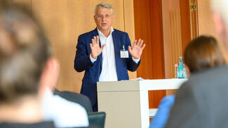 Eine Uni – ein Buch: Übergabe der Urkunden am 27. Juli 2022 in Berlin (Foto: Peter Himsel)