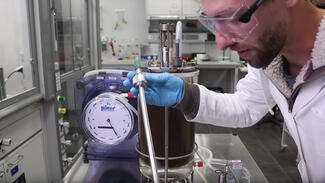 Fast Forward Science: Biologische Stromspeicher … geht das? (Video)