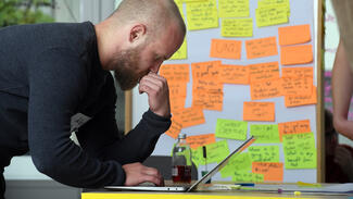 Studierende beim Hackathon (Foto: David Ausserhofer) Studierende beim Hackathon (Foto: David Ausserhofer)