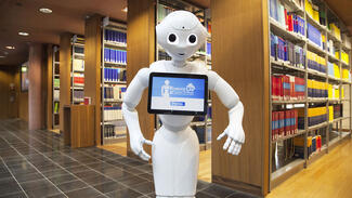 Bibliotheksroboter Wilma (Foto: Henning Wiechers/TH Wildau)