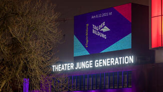 Illumination zum Tag der Bildung 2021 in Dresden