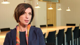 Jutta Allmendinger: Bildung statt Grundeinkommen (Video)