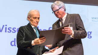 Wissenschaftssziftung des Jahres: Preisverleihung an Jose Carreras (Foto: Deutscher Hochschulverband/Till Eitel/www.eyetill.com)